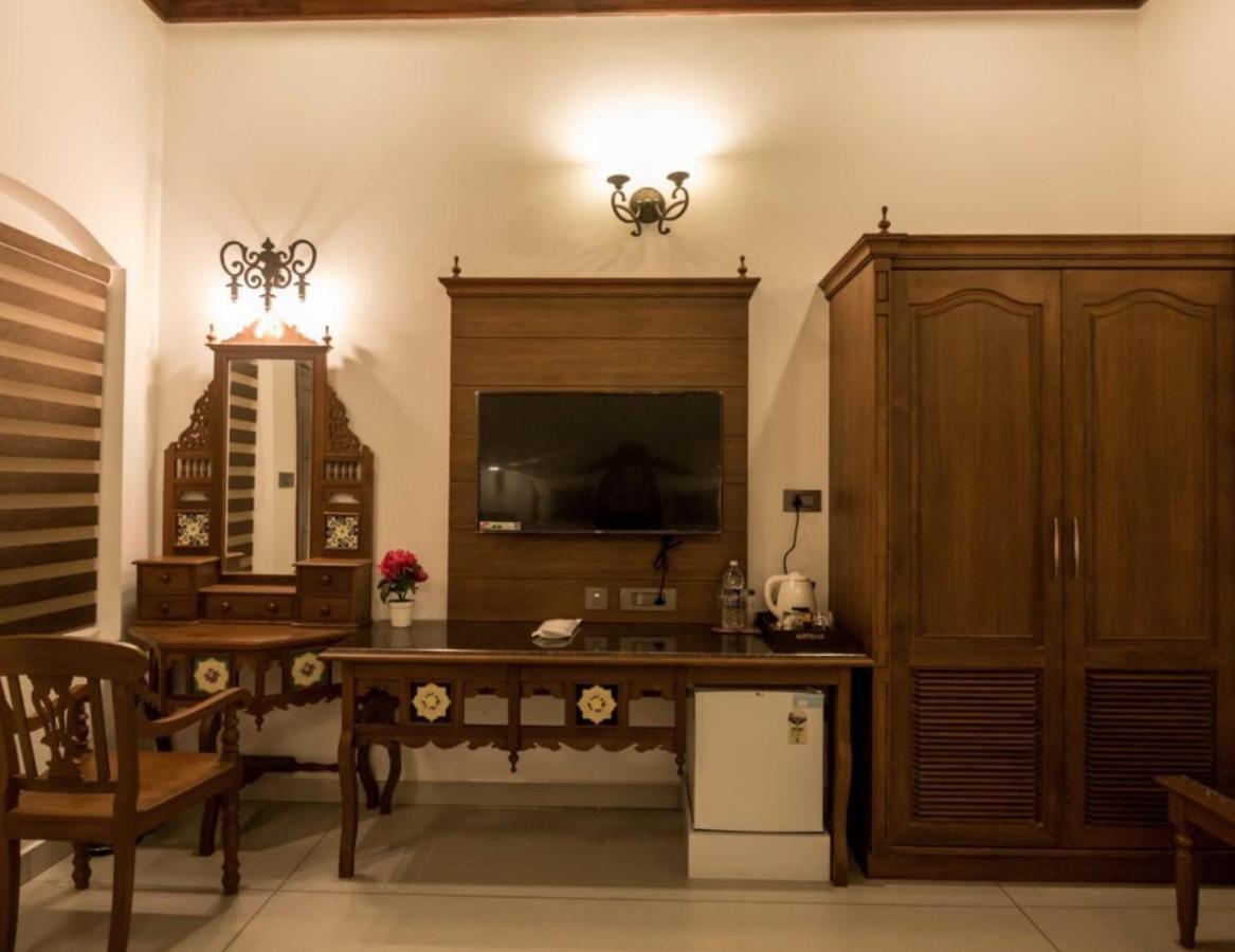 Villa De 1945 Mahe 외부 사진